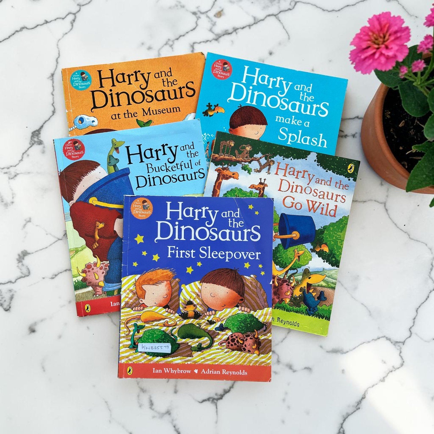 Harry And The Dinosaurs_Set Of 5 Books_Ian Whybrow_KWB85579