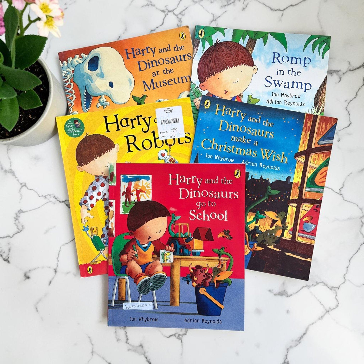 Harry And The Dinosaurs_Set Of 5 Books_Ian Whybrow_KWB85583