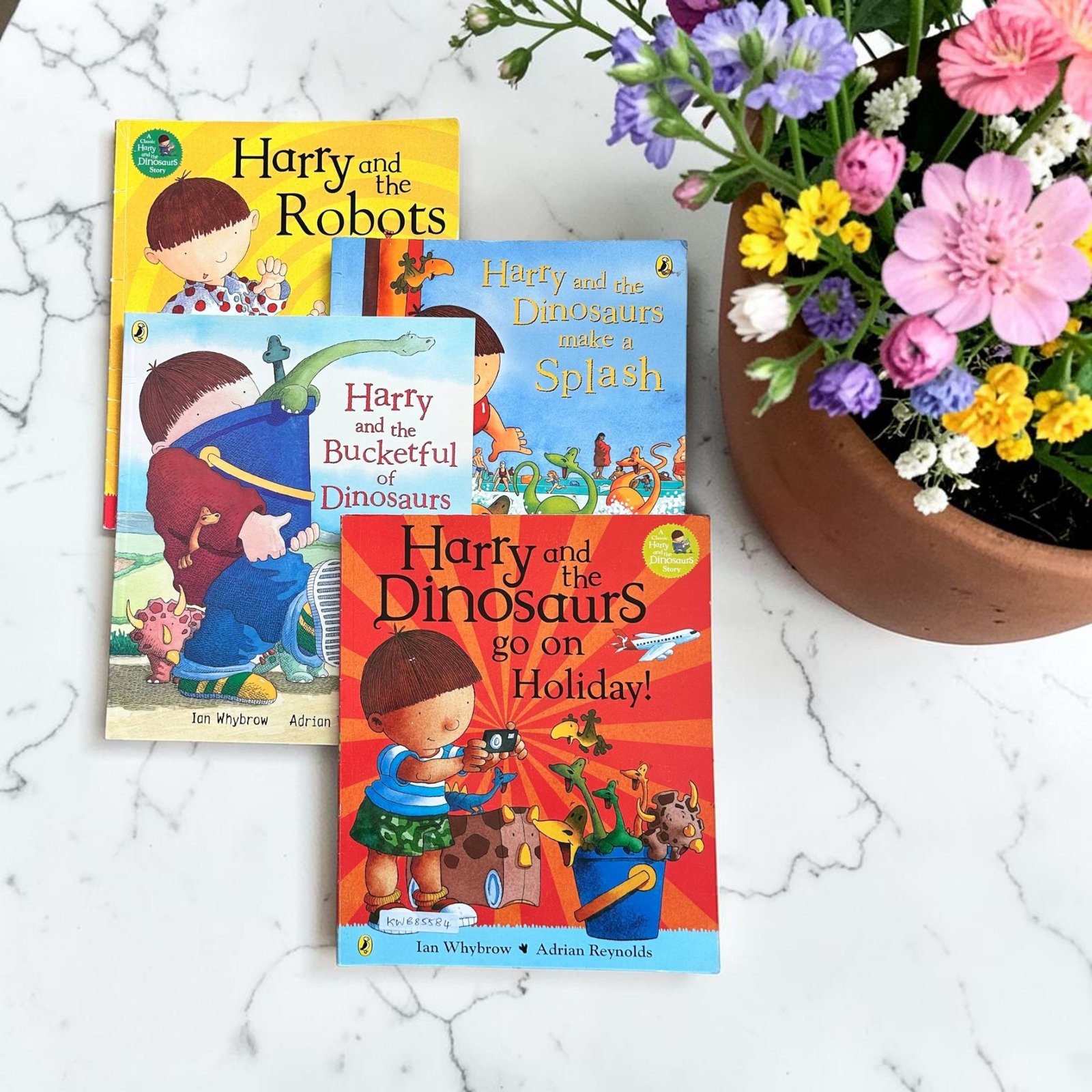 Harry And The Dinosaurs_Set Of 4 Books_Ian Whybrow_KWB85584