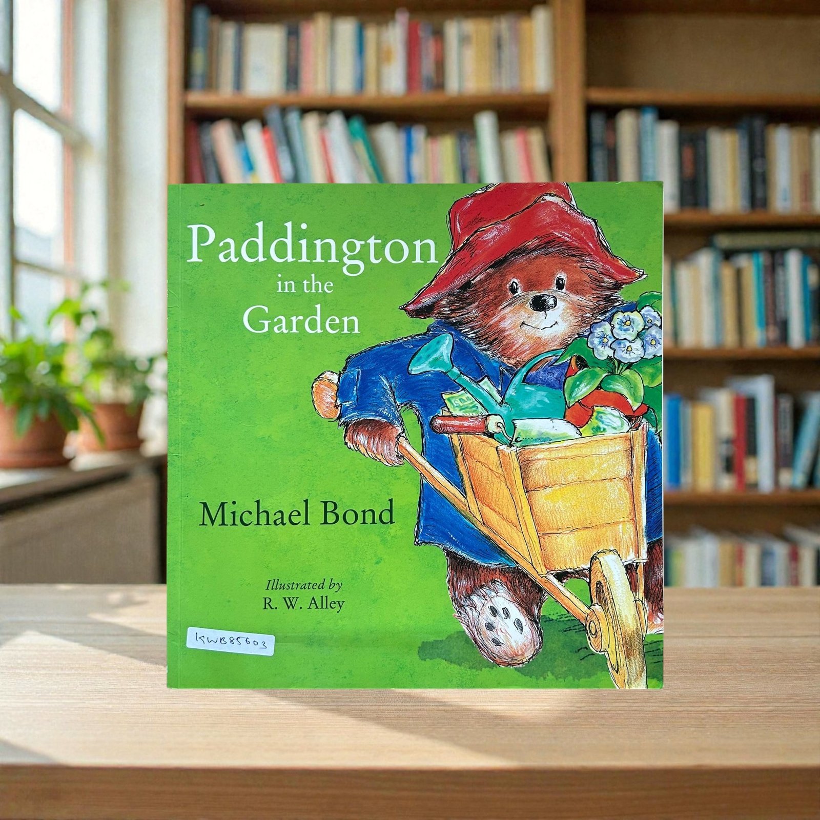 Paddington In The Garden_Michael Bond_KWB85603
