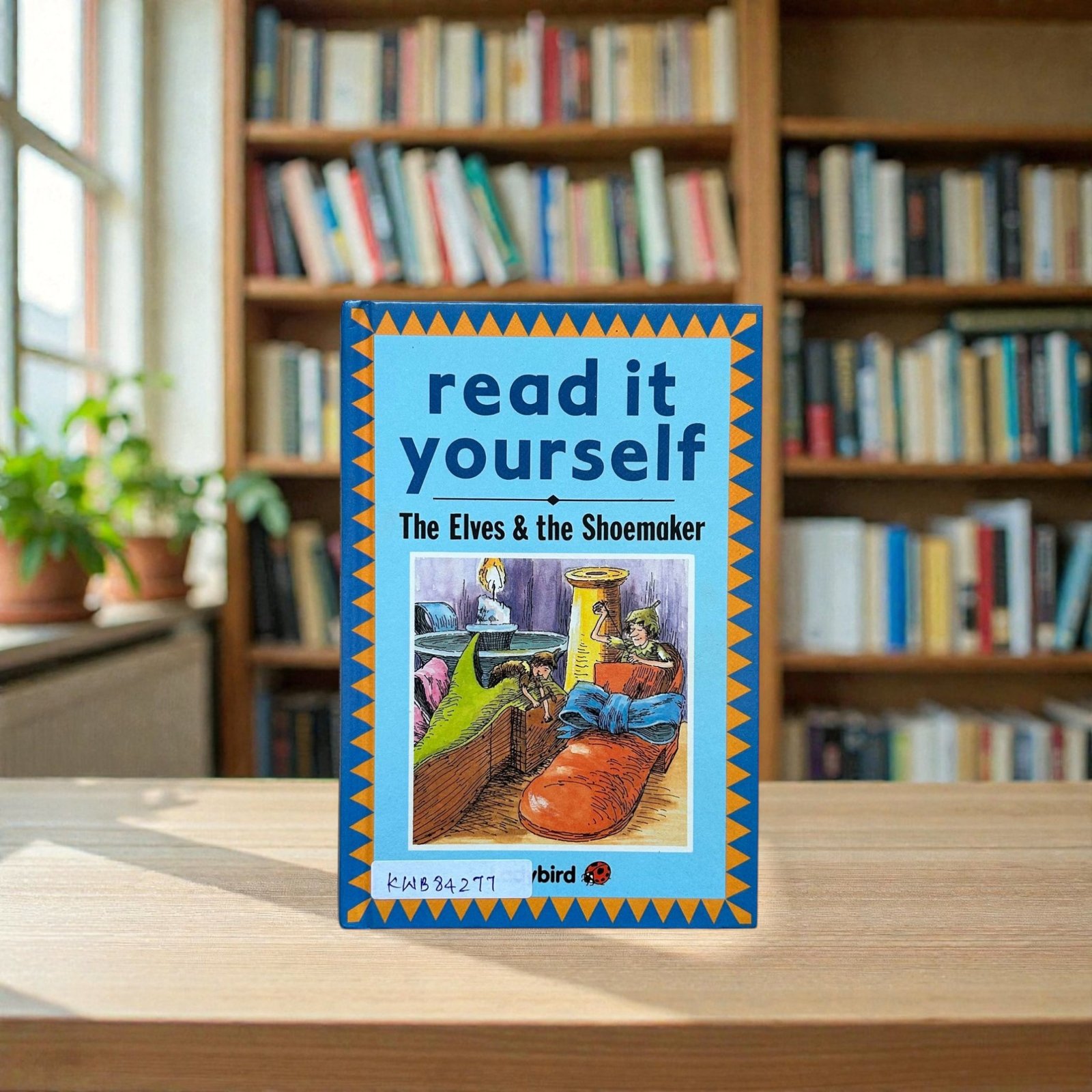 Pocket Friendly_Read It Yourself_The Elves & Shoemaker_Ladybird_KWB84277