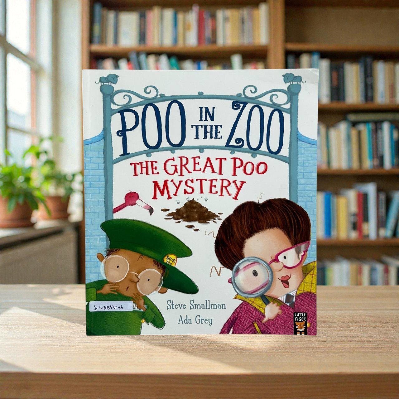 Poo In The Zoo The Great Poo Mystery_Steve Smallman_KWB85446