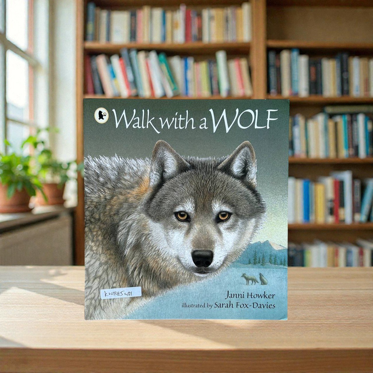 Walk With A Wolf_Janni Howker_KWB85481