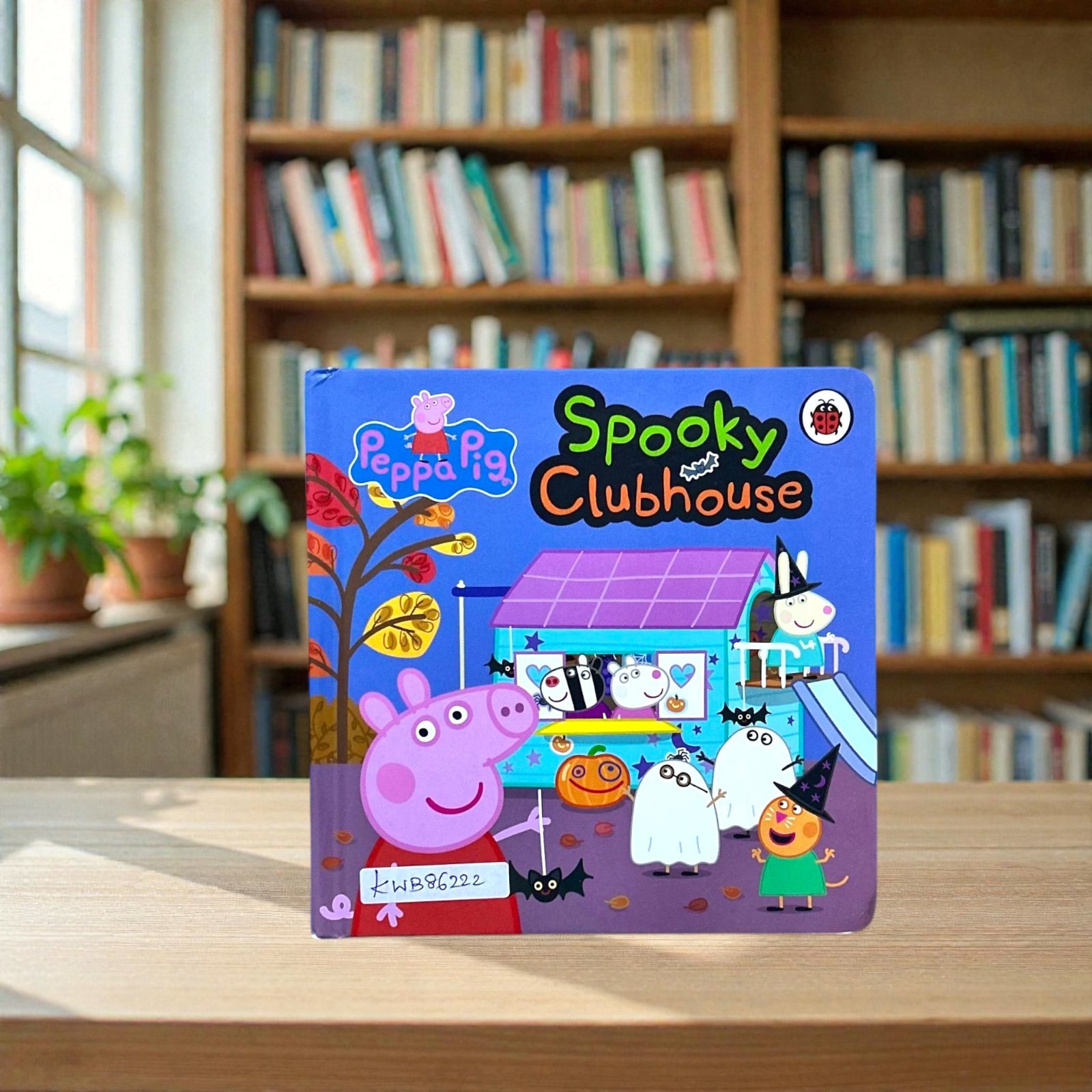 Spooky Clubhouse_Peppa Pig_Ladybird_KWB86222
