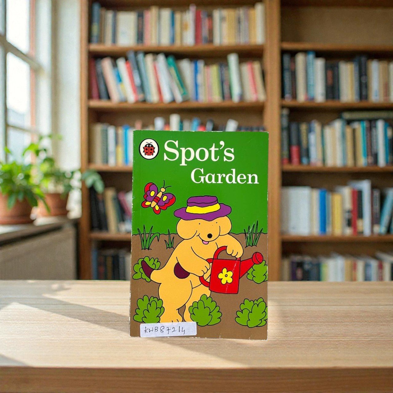 Pocket Friendly_Spot's Garden_Eric Hill_KWB87214