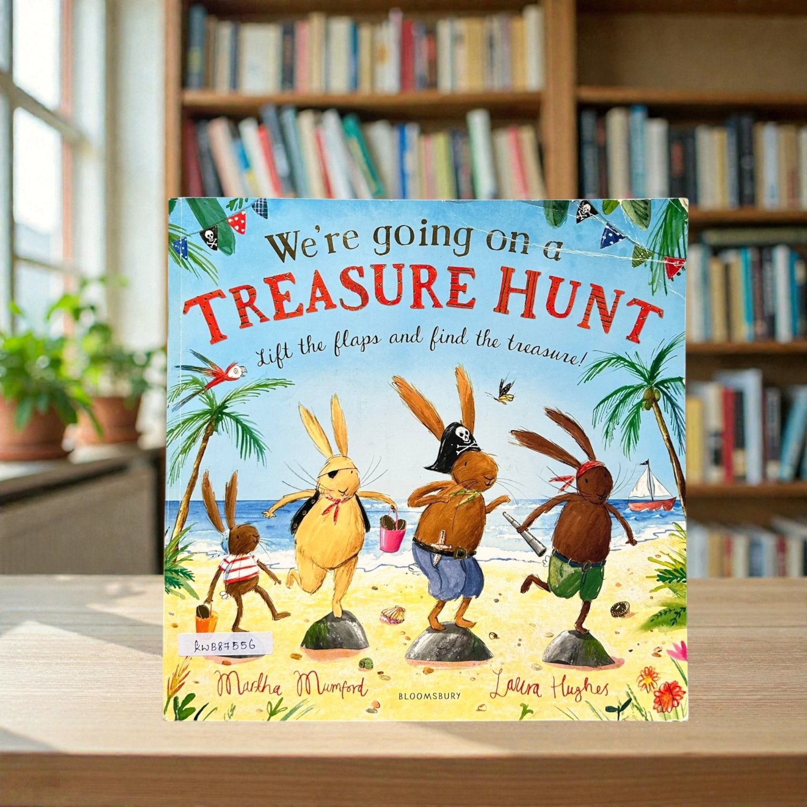 Treasure Hunt_Flap Book_Laura Hughes_KWB87556