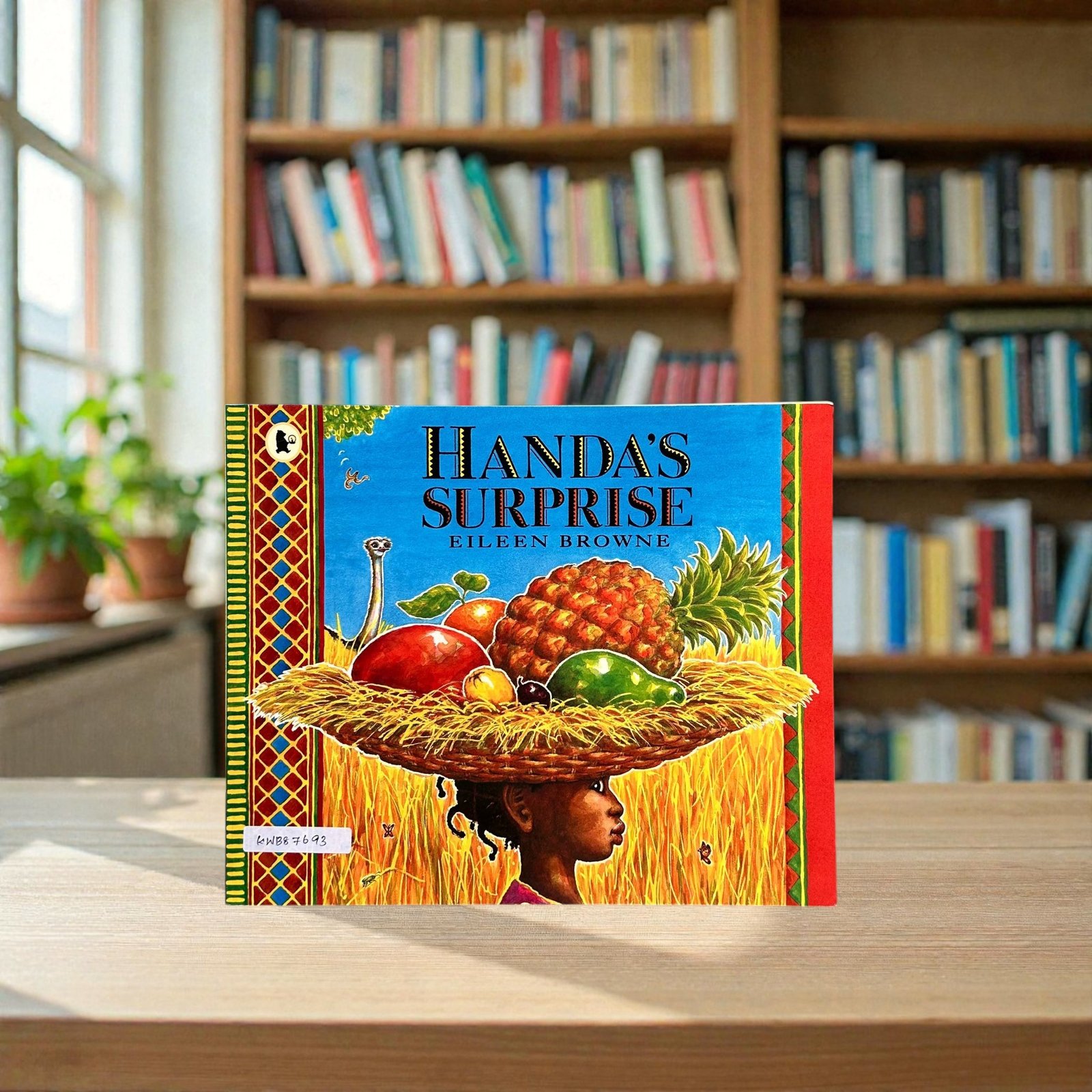 Handa's Surprise_Eileen Browne_KWB87693