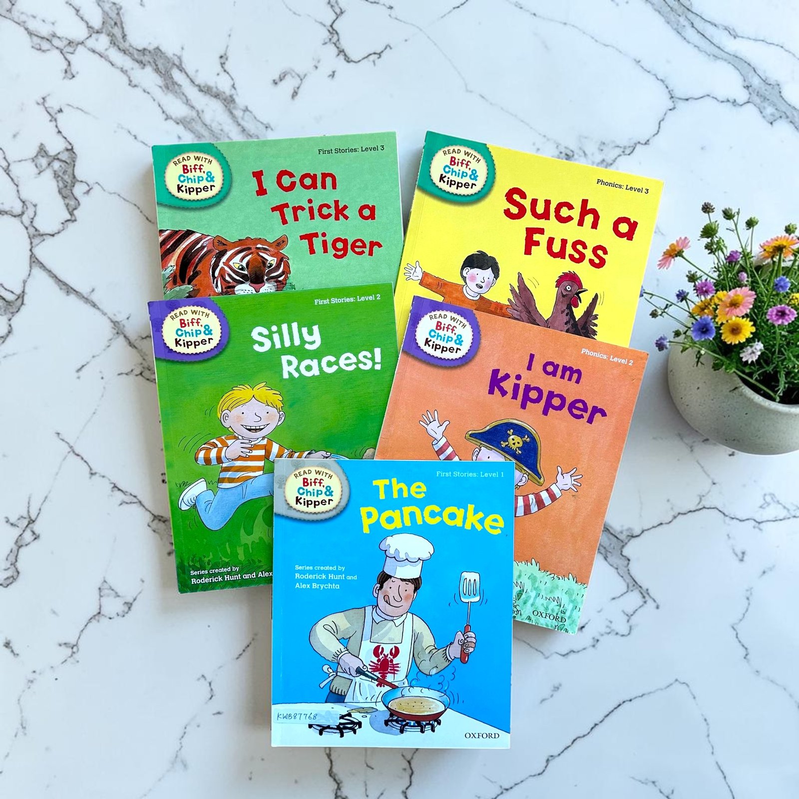 Biff And Chip_Set Of 5 Books_Roderick Hunt_KWB87768